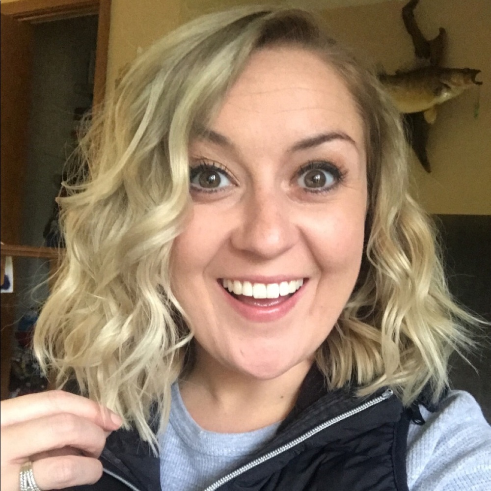 Meet your Posher, Hannah